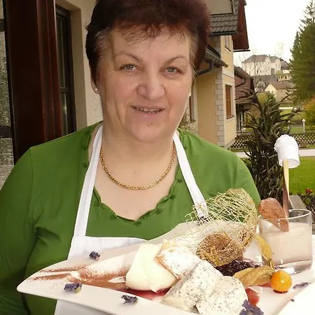Gasthof-pension Zur Klause Ratten