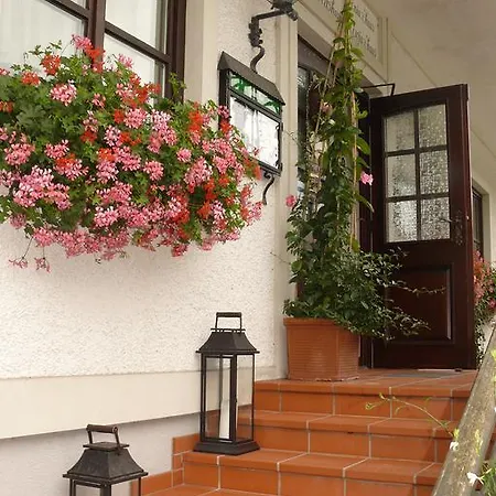 Gasthof-pension Zur Klause Ratten