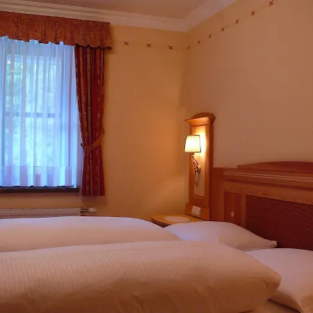 Gasthof-pension Zur Klause Penzion 3*