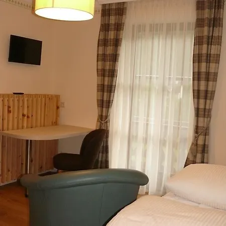 Gasthof-pension Zur Klause