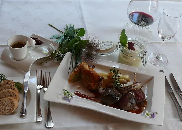 Gasthof-pension Zur Klause راتتن