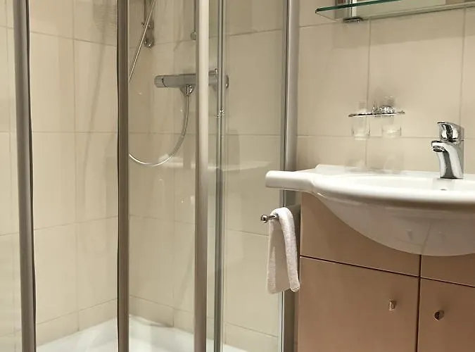 بيت ضيافة Gasthof-pension Zur Klause